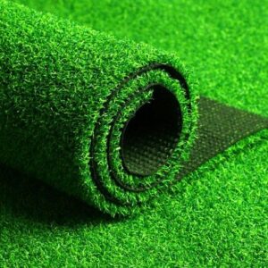 GreenLuxe™ artificial grass carpet with realistic natural look for gardens and balconies