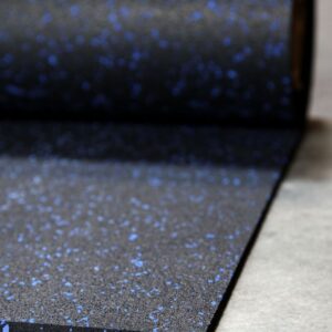 rubber flooring roll with anti-slip surface and shock absorptio